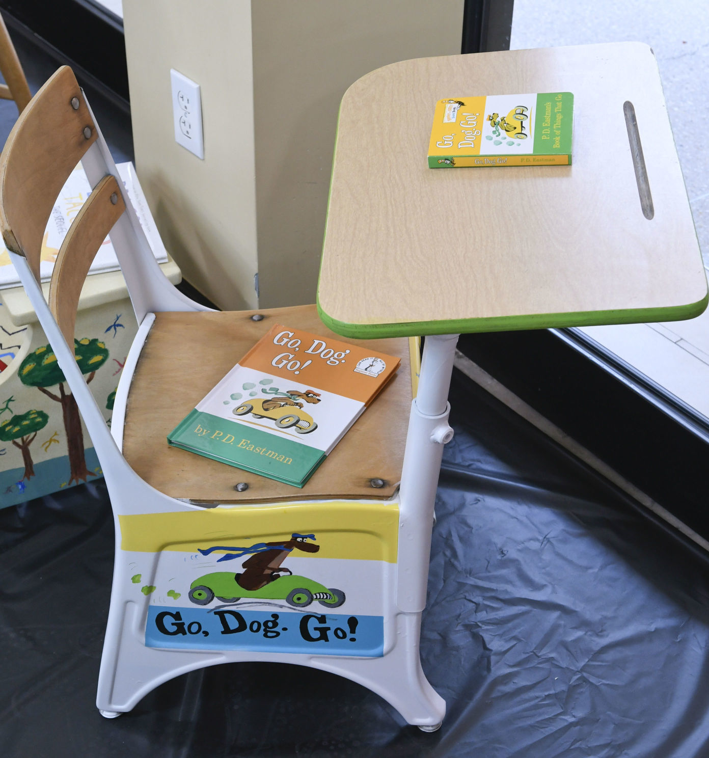 041219 Painted Chairs 04.jpg